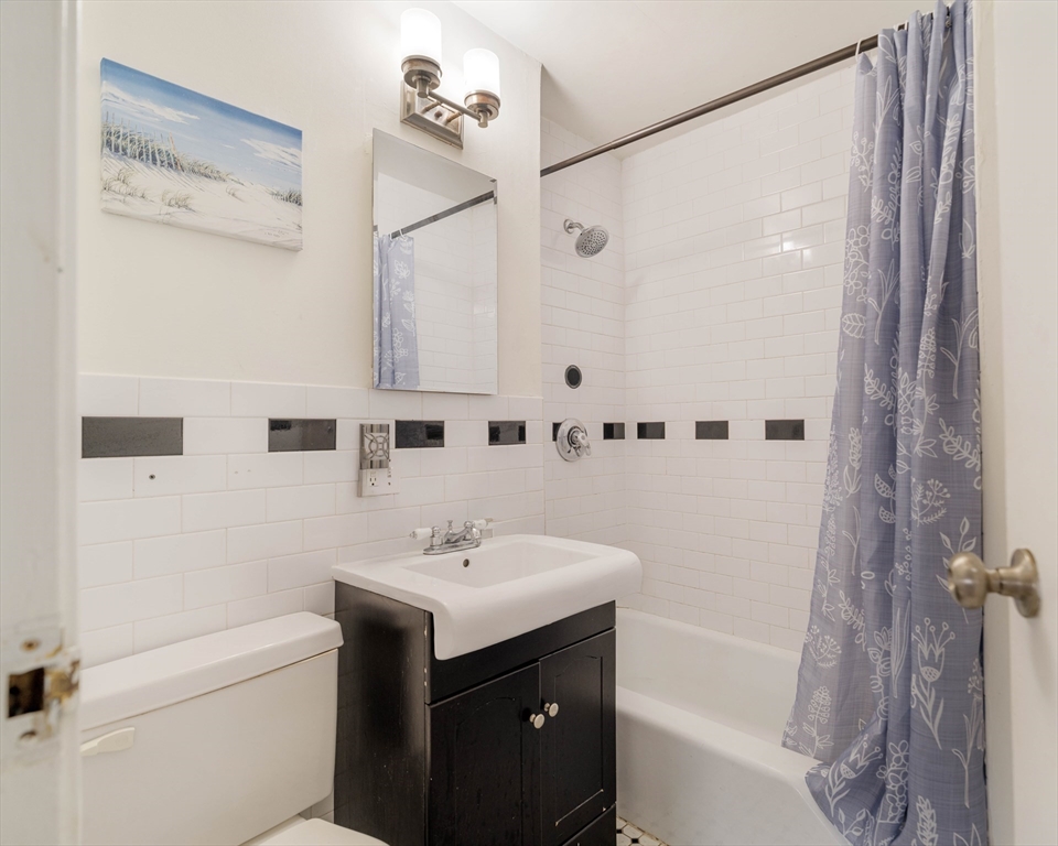 5 N Margin St, North End