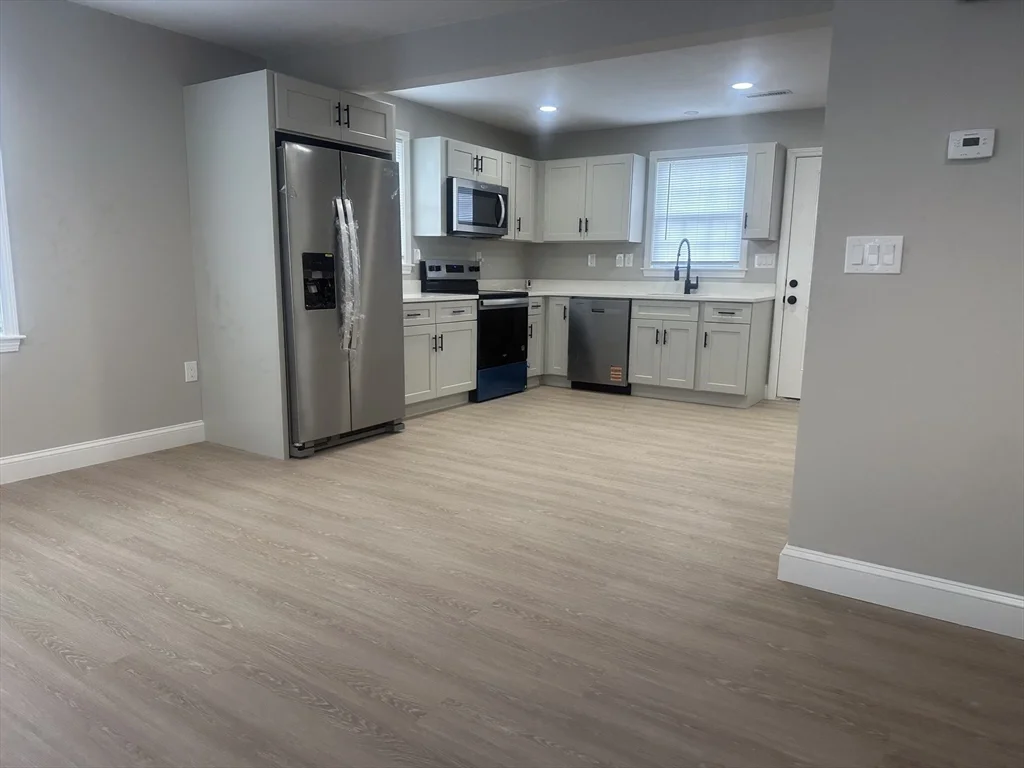 82 Johnson St, Taunton