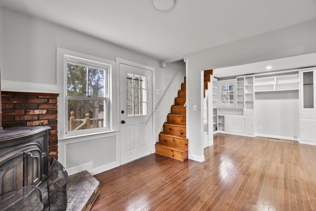 138 Walker Rd, Shirley