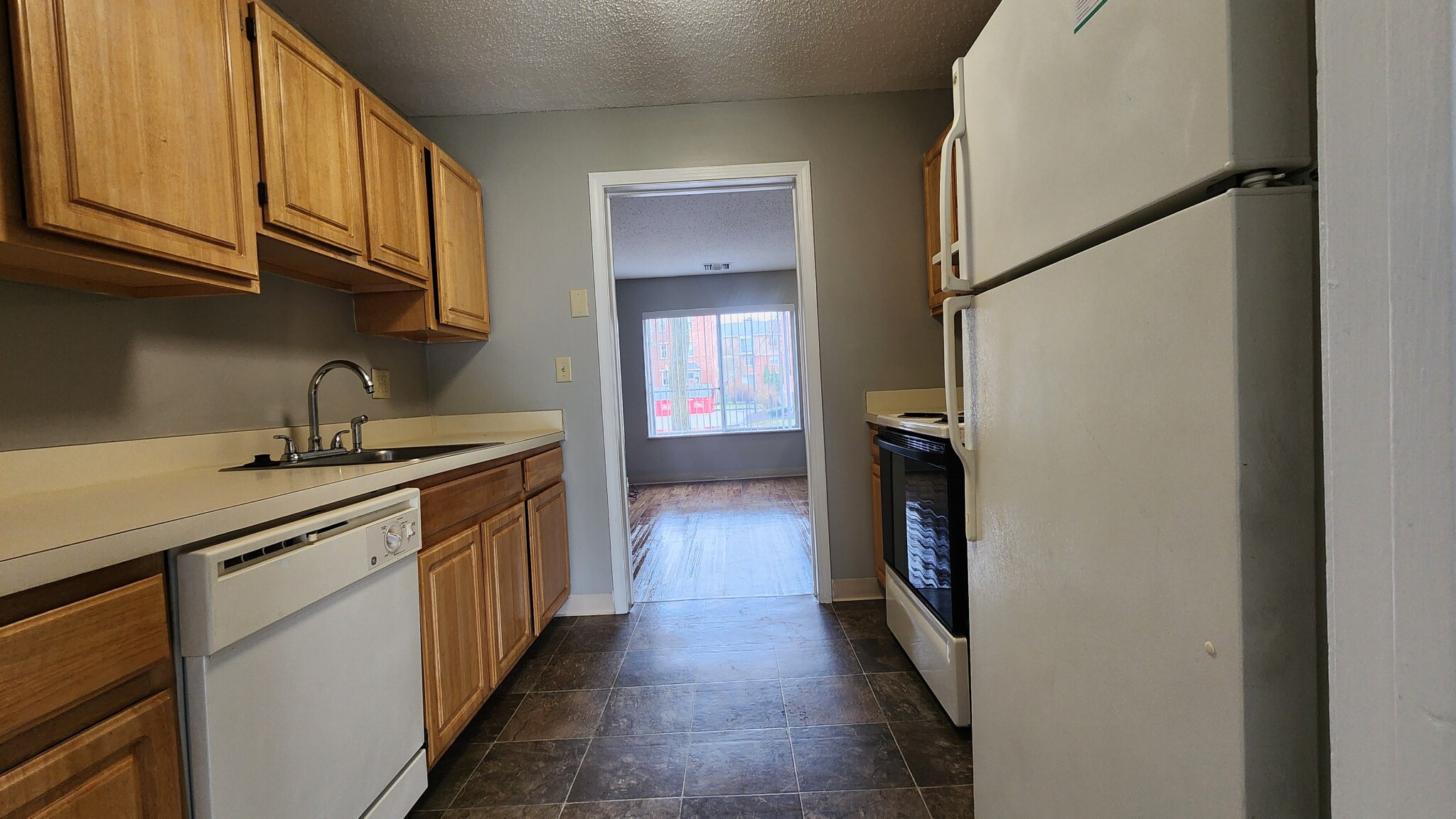 102 North Point Dr, Dorchester