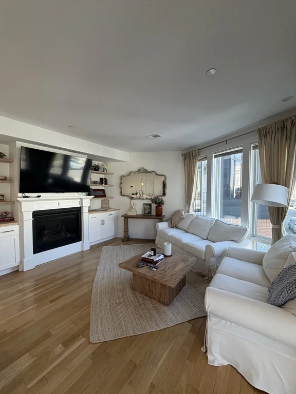 283 Old Colony, South Boston