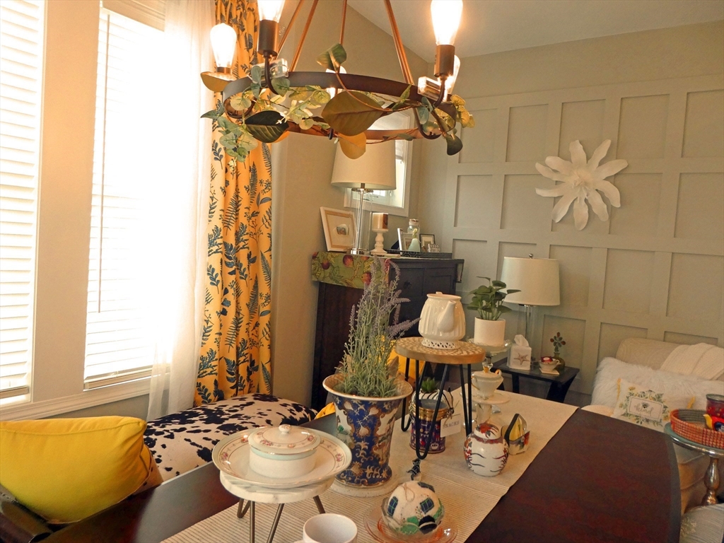 26 Daisy Ln, Plymouth