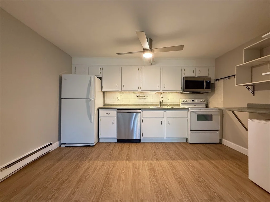 96 Richardson Rd, Chelmsford