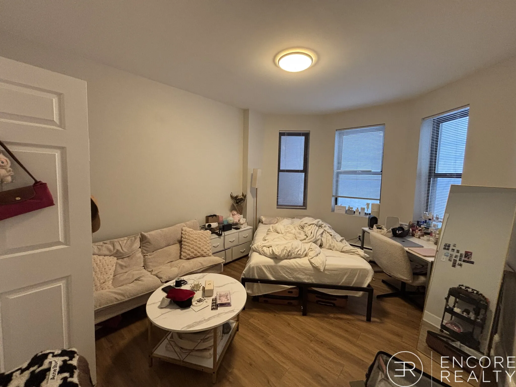 833 Beacon St, Fenway