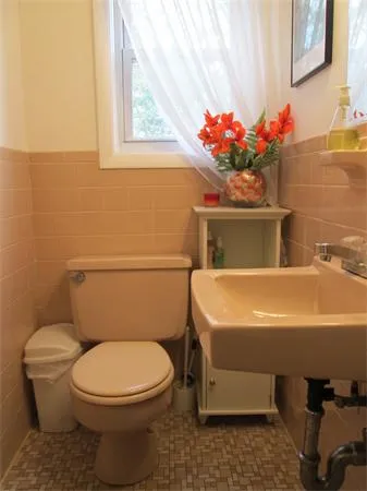 129 Gould St, Needham Heights