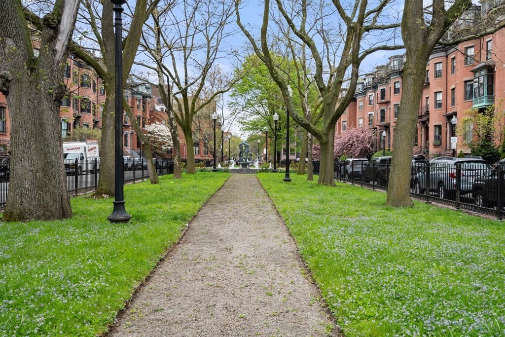 39 Worcester Sq, South End