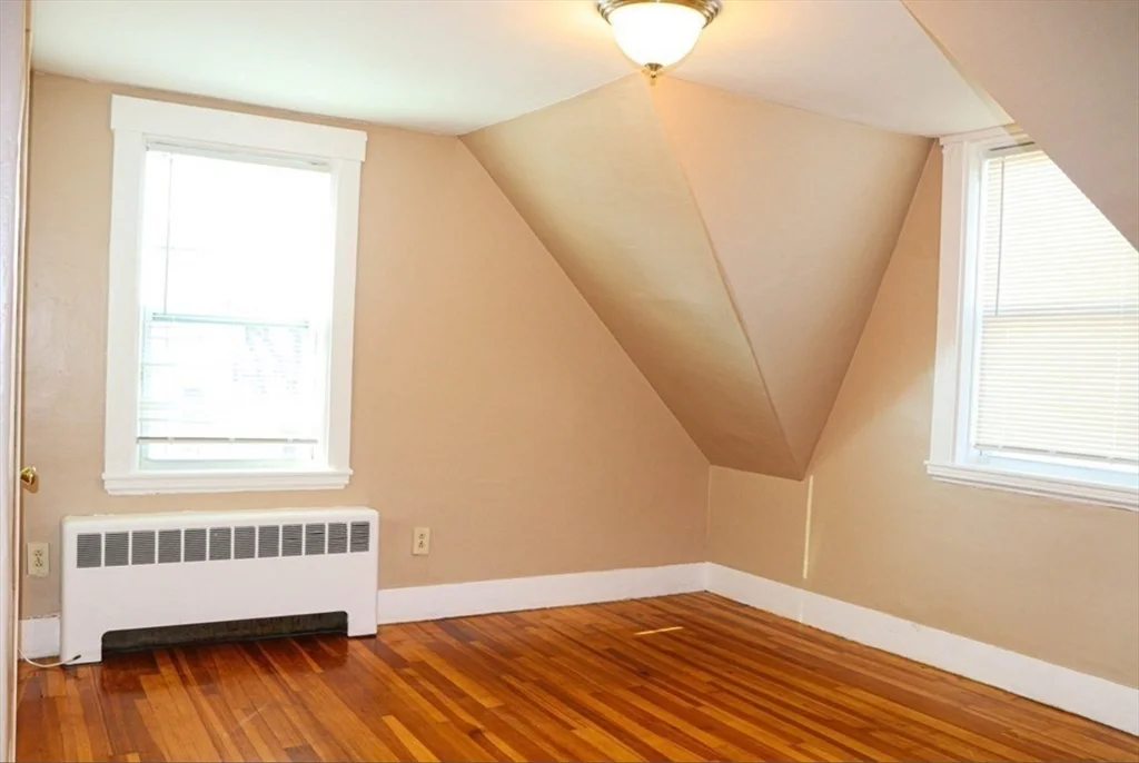 24 Quincy St, Quincy