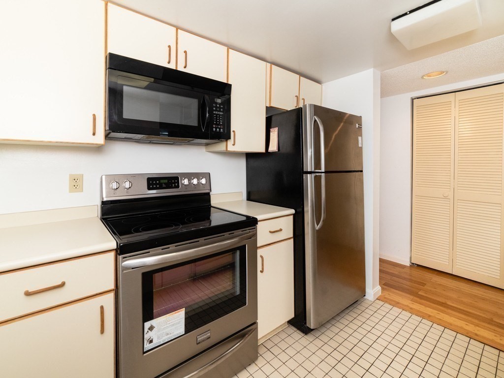 20 Webster St, Coolidge Corner