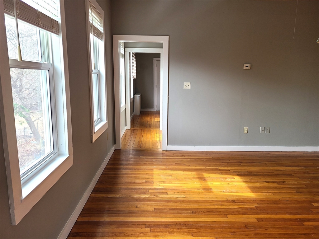 29 Franklin St, Whitman