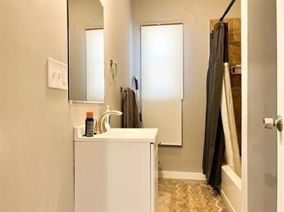 642 Moody St, Waltham