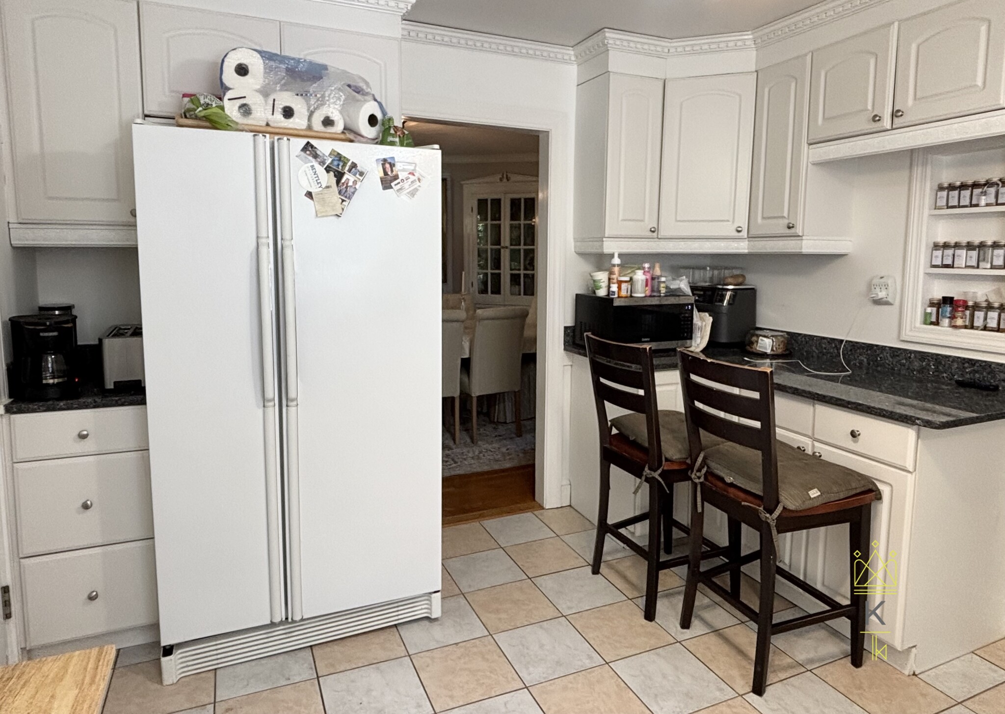 52 Hollywood Rd, West Roxbury