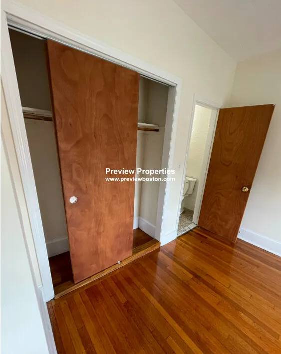 1315 Commonwealth Ave, Allston