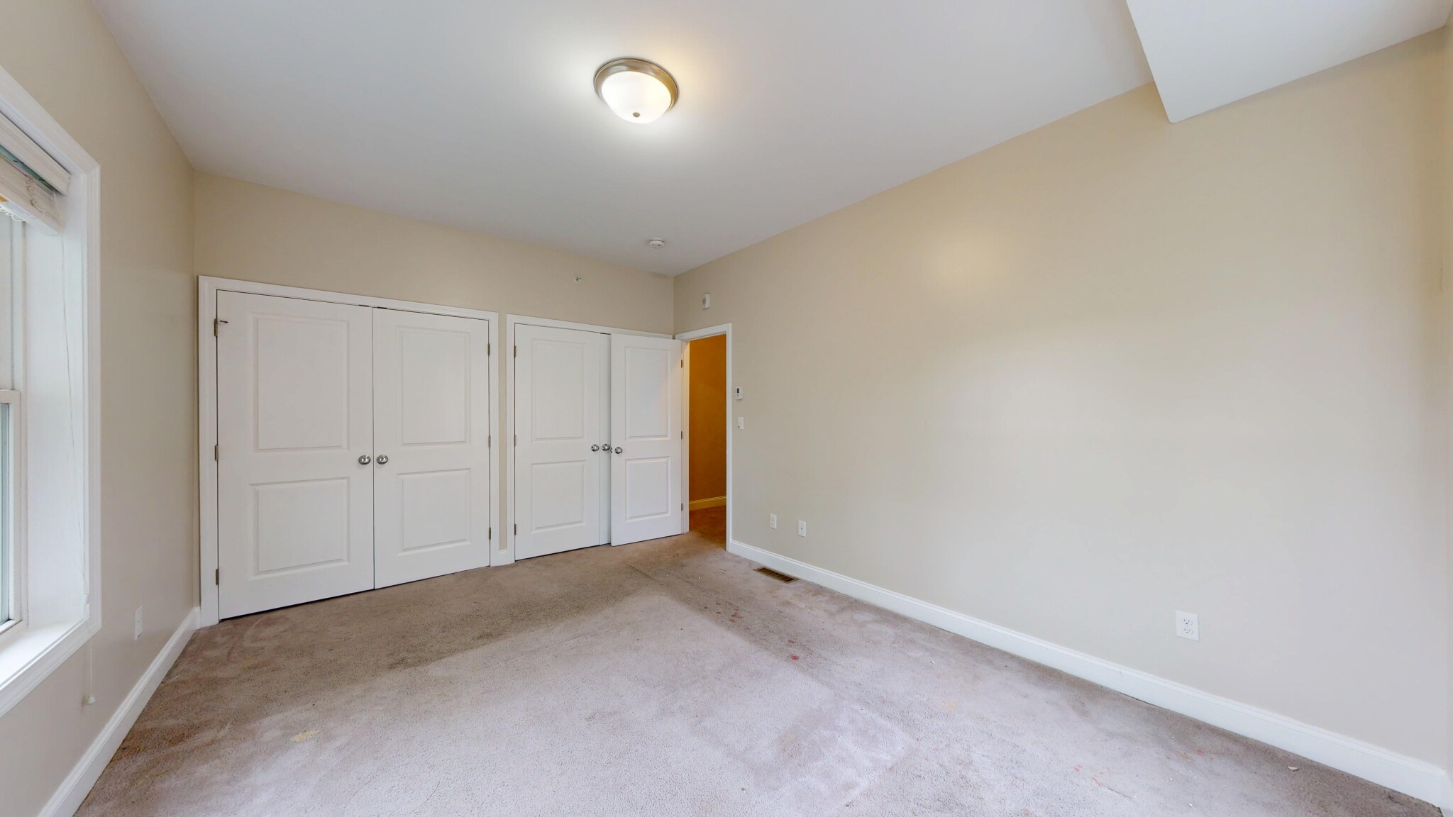 60 Holworthy St, Roxbury