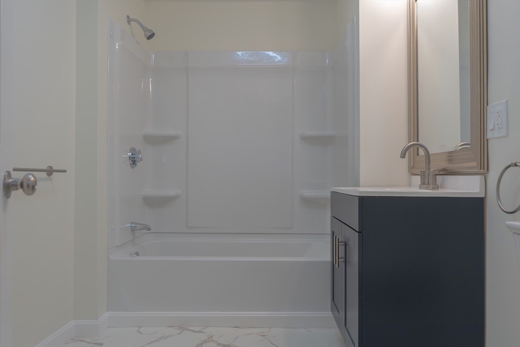 15 Washburn St, New Bedford