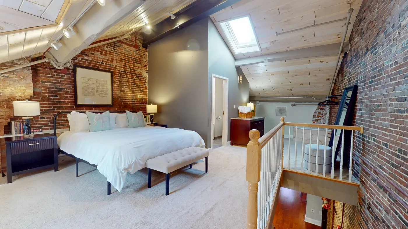 15 Union St, Downtown