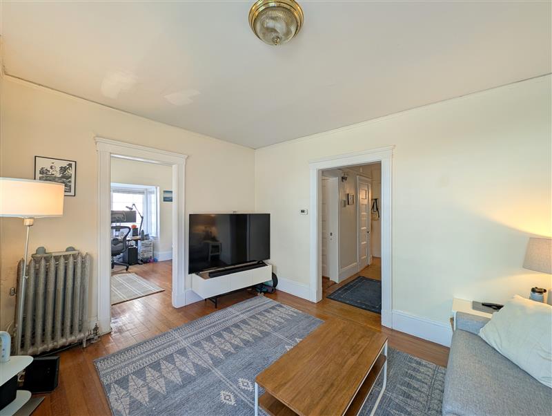 18 Sanborn Ave, Prospect Hill