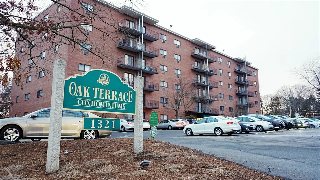 1321 Worcester Rd, Framingham