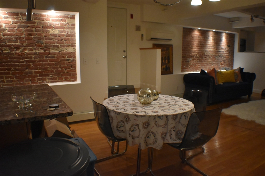 476 Columbus Ave, South End