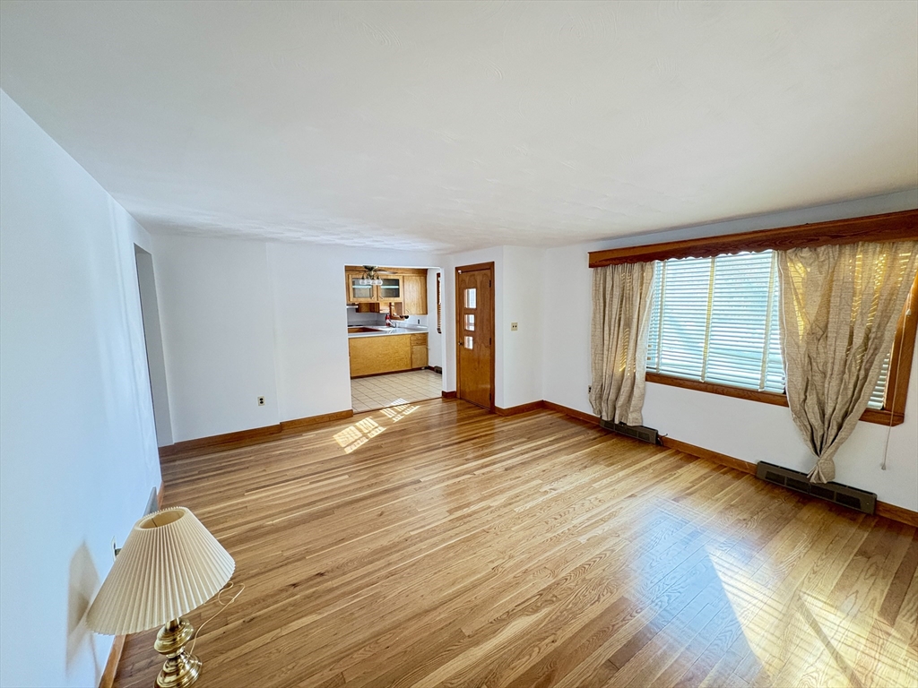 4 Easement Rd, Tewksbury