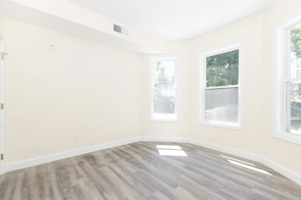 2 French Ter, Mission Hill