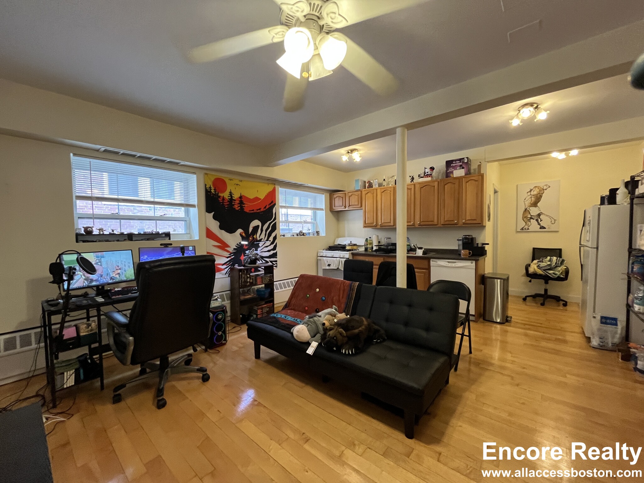 1555 Beacon St, Brookline