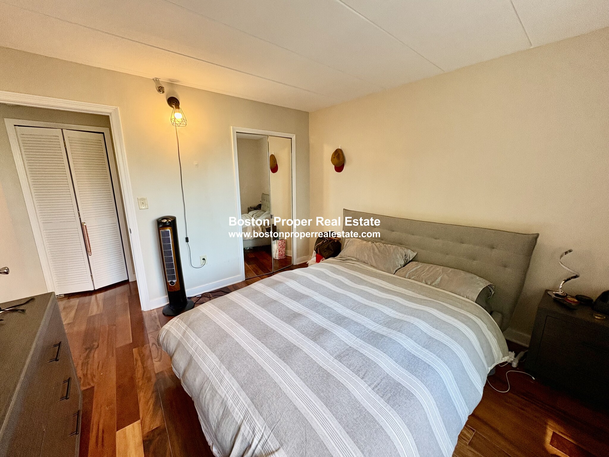 1933 Commonwealth Ave, Brighton