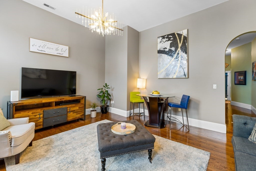 705 Massachusetts Ave, South End