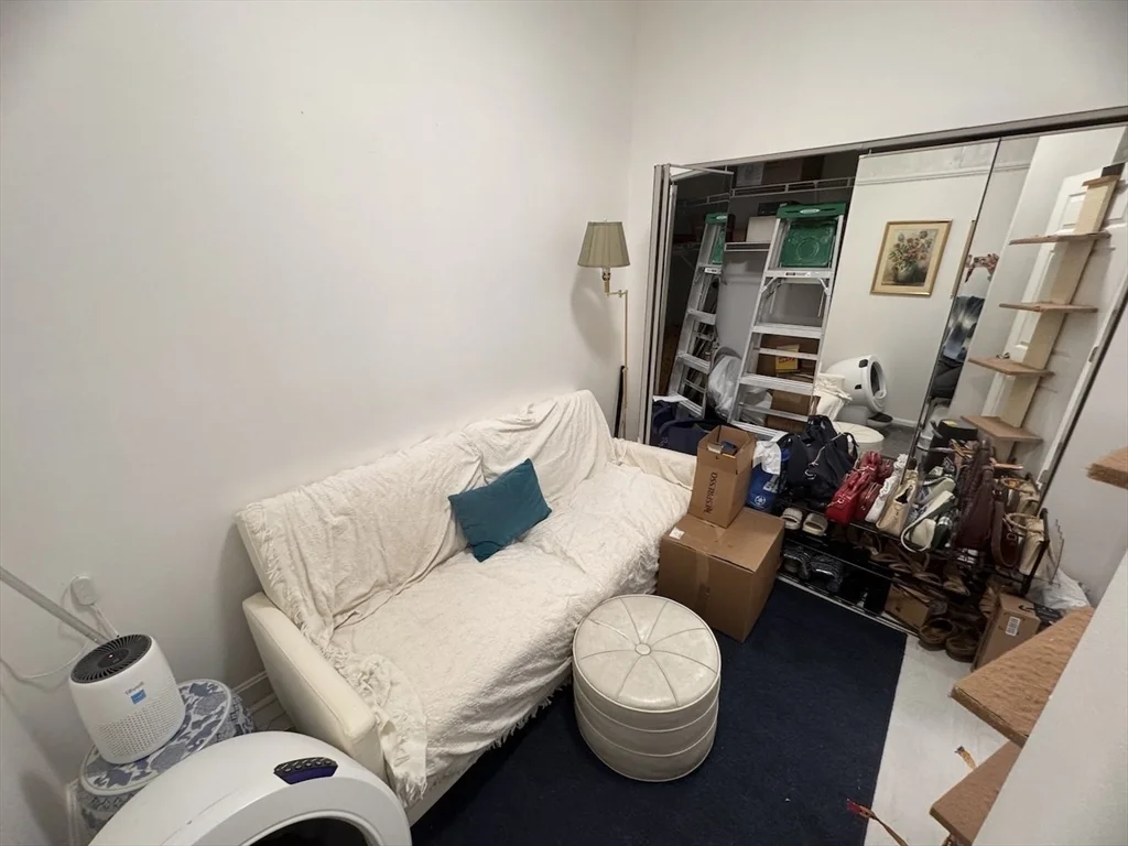 48 Forest St, Medford