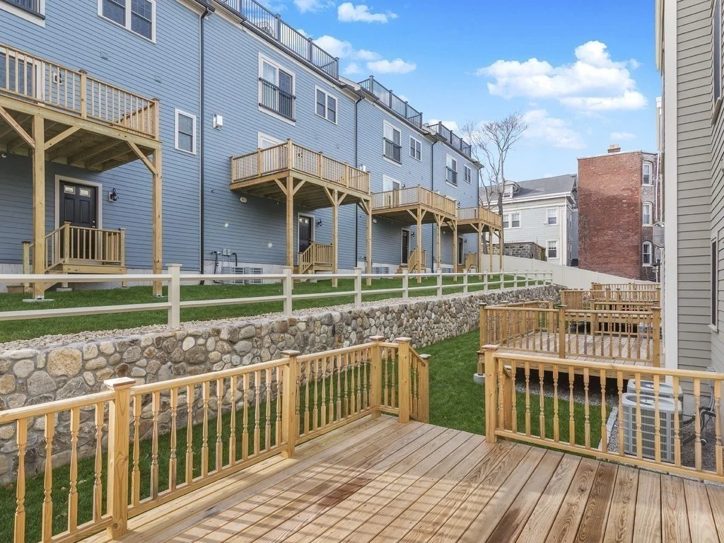 35 Lambert St, Roxbury