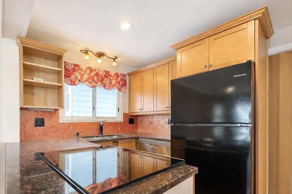 100 Water St, Newburyport