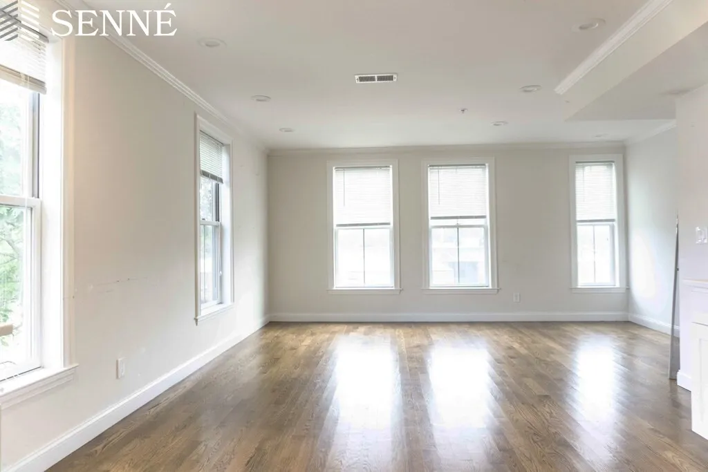 2747 Washington St, East Boston