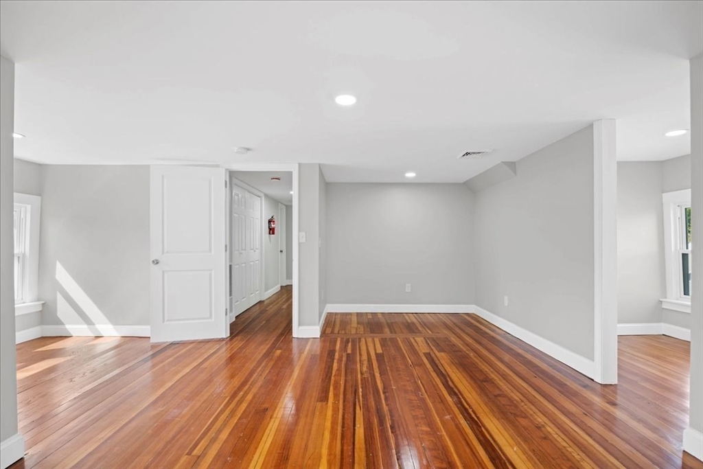 480 White St, Springfield