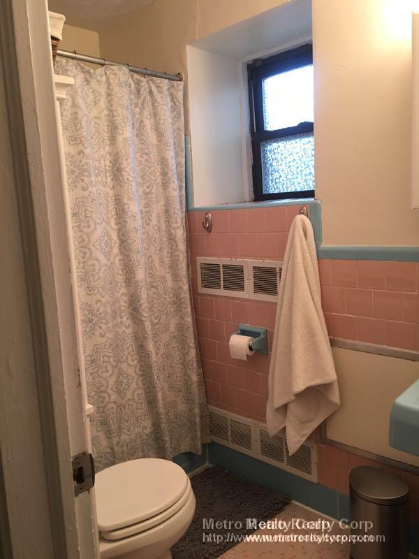 5165 Washington St, West Roxbury