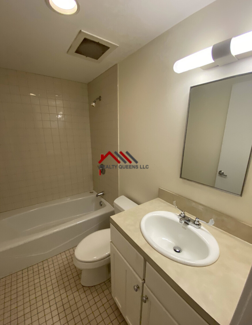 40 Boylston St, Downtown