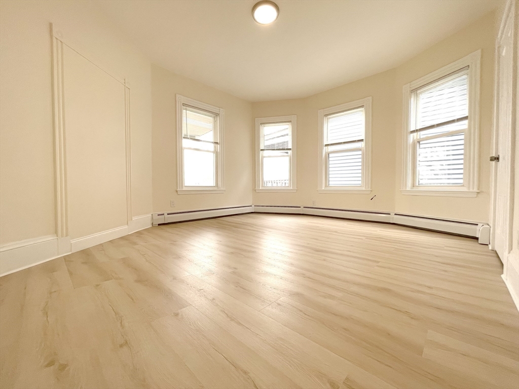 84 Calumet St, Mission Hill