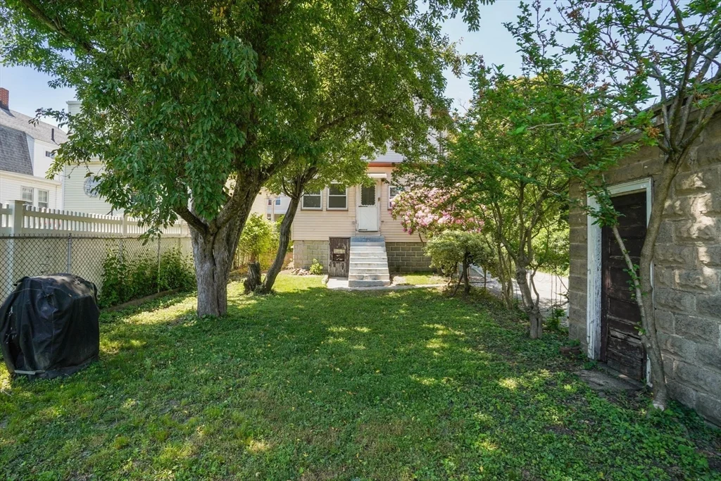 133 Winthrop St, Medford
