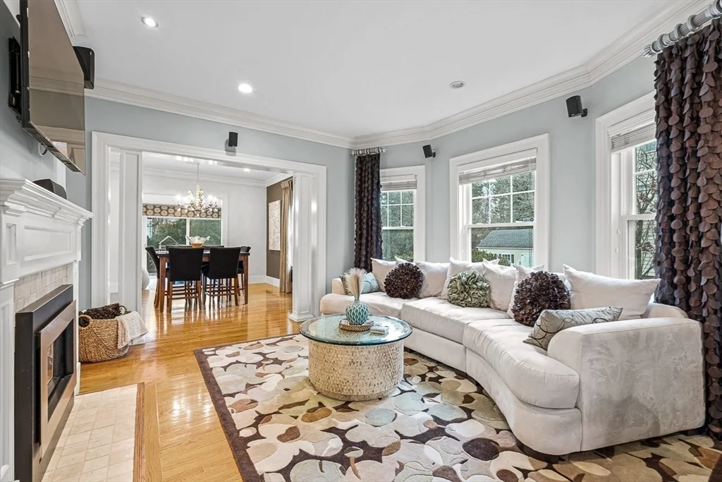 34 Glen Rd, Winchester