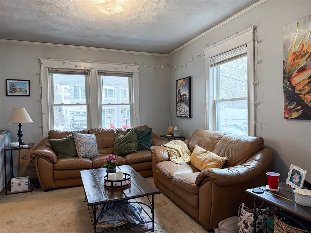 10 Hunnewell Ave, Brighton