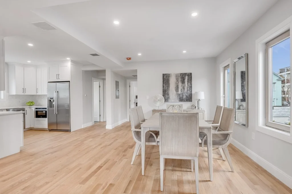 15 Melville, Ten Hills