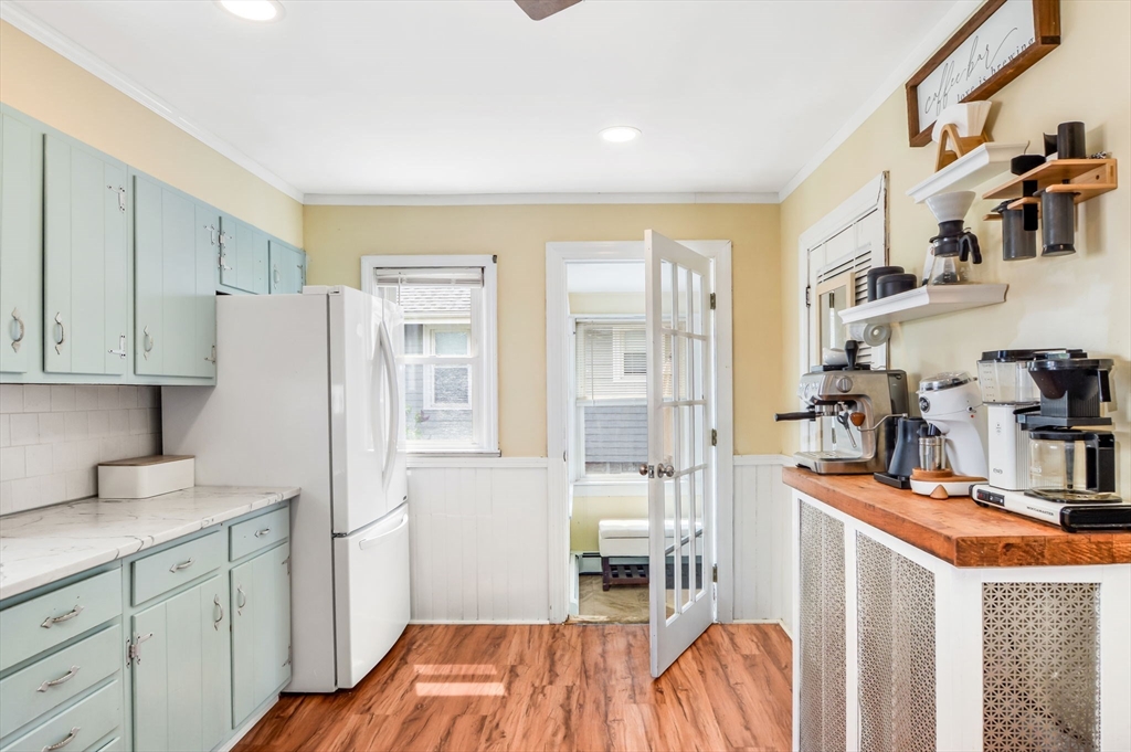 18 Washington Ave, New Bedford