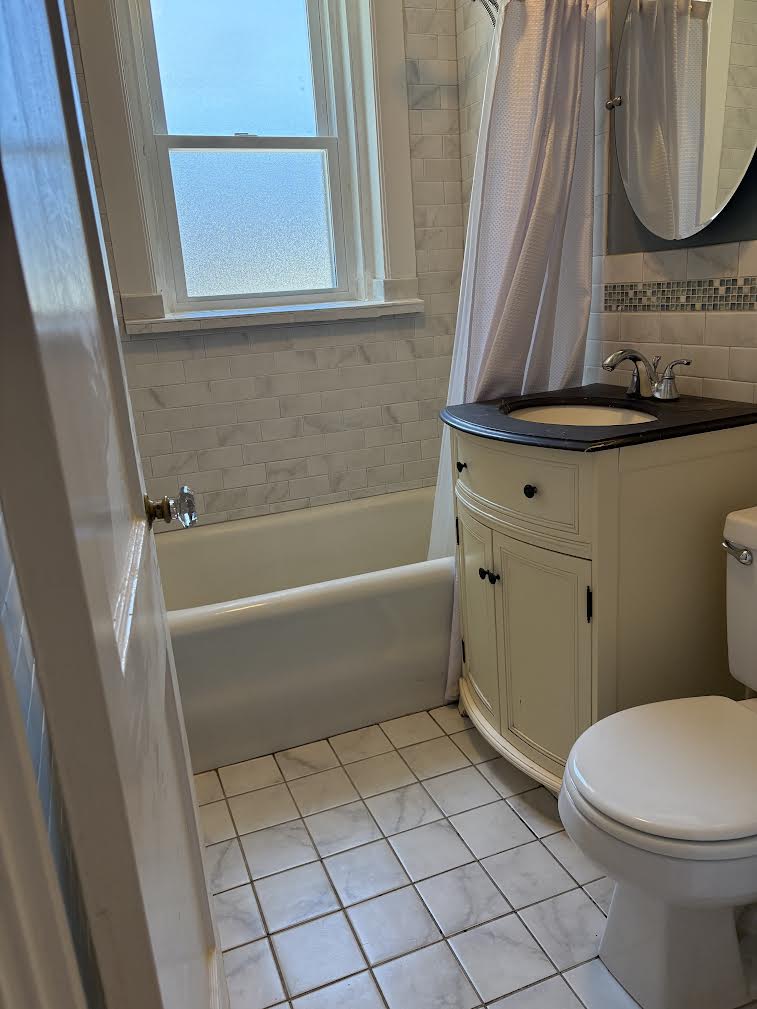 1607 Commonwealth Ave, Brighton