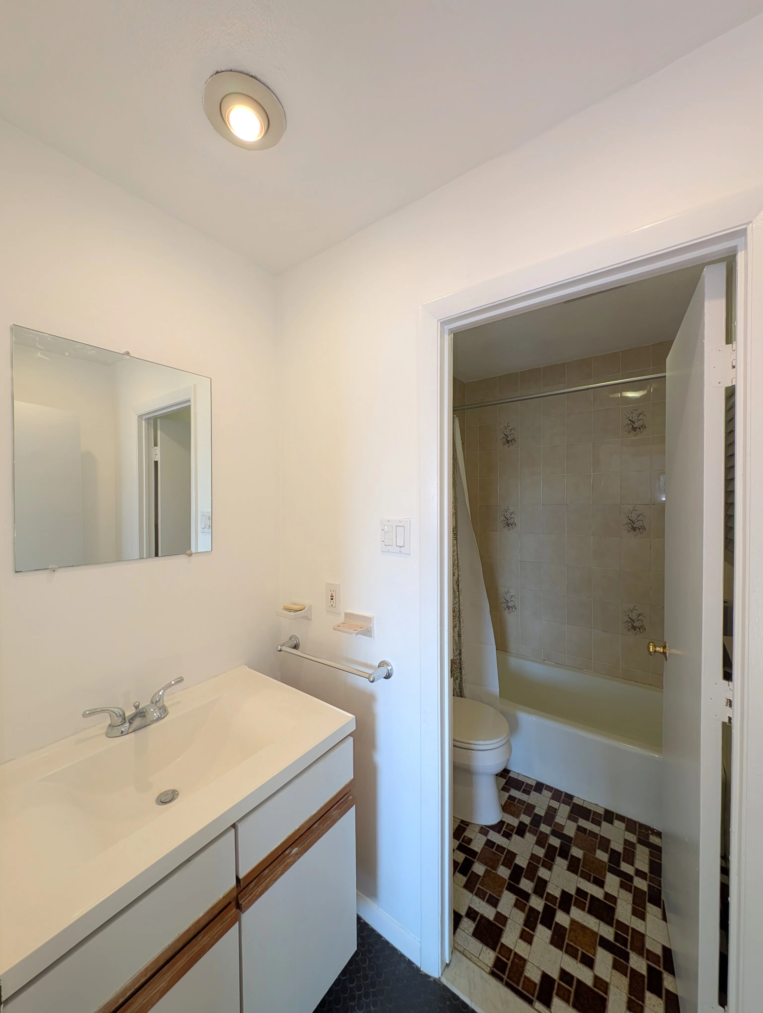 10 Roberts St, Magoun Square