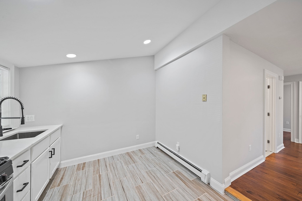 238 Neponset St, Canton