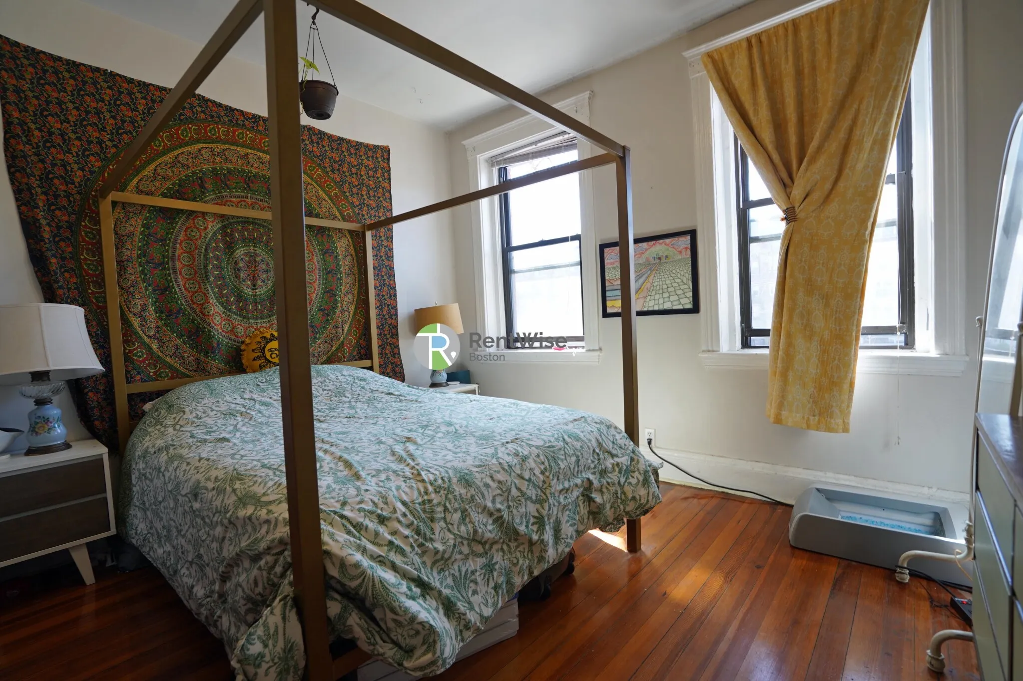 1379 Commonwealth Ave, Brighton