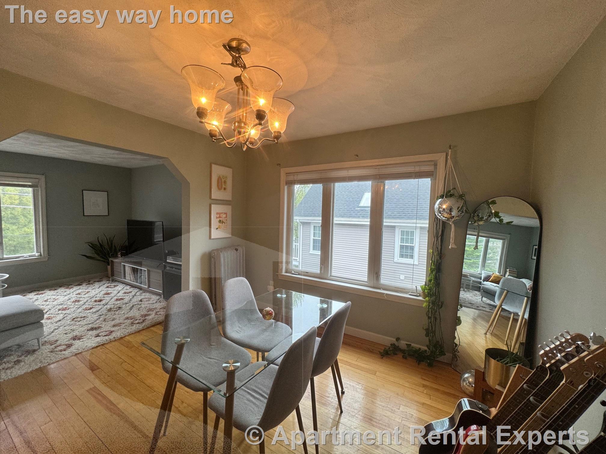 53 Farragut Ave, Teele Square