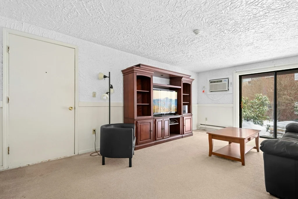 318 Codman Hill, Boxborough