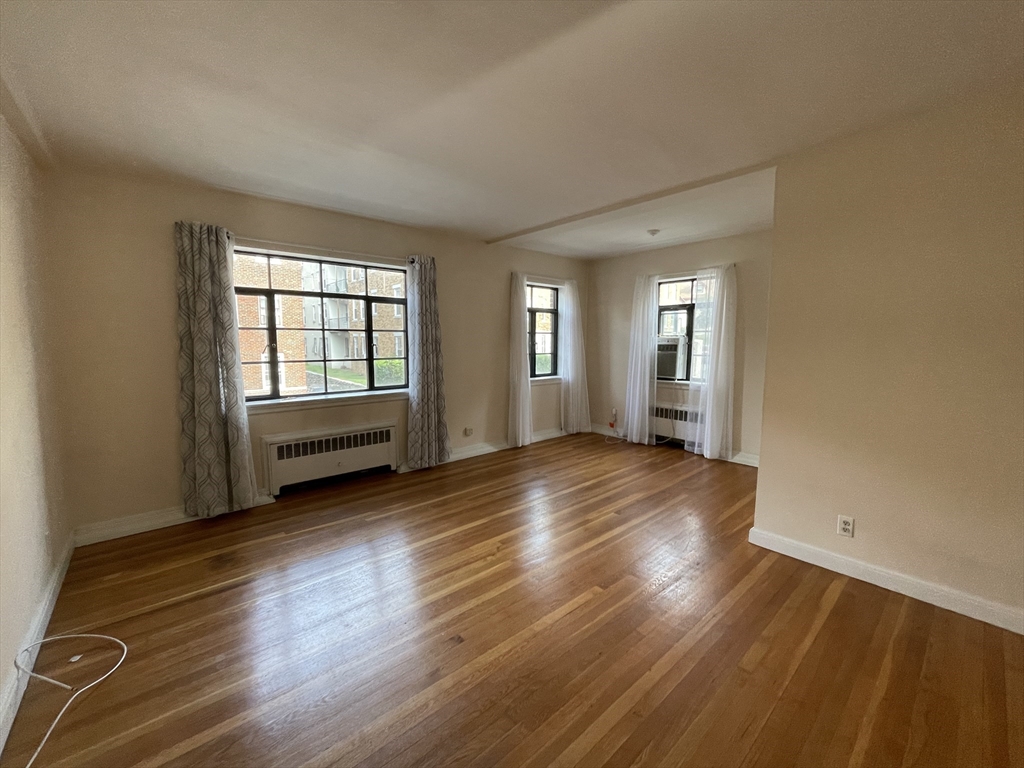 79 Sutherland, Brighton