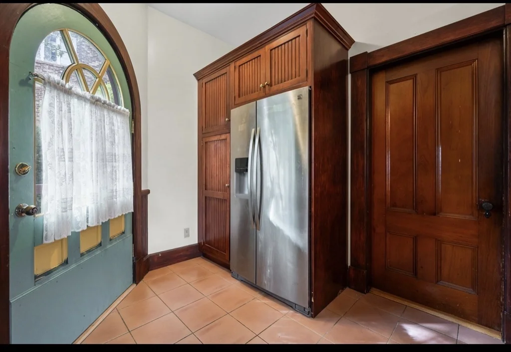 118 Elm, Marlborough