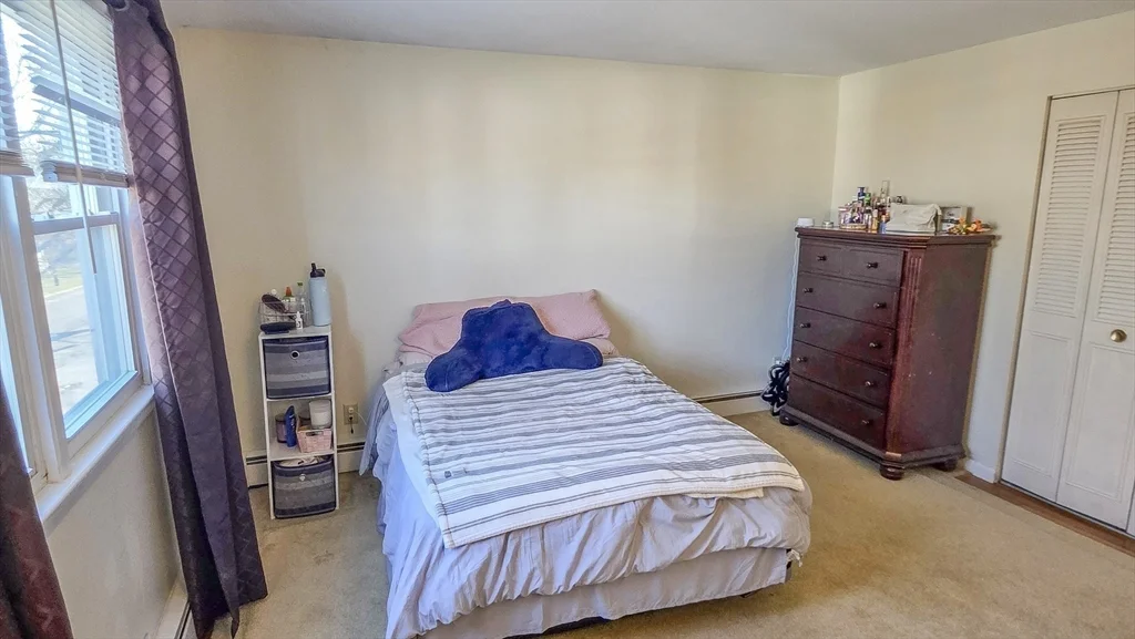 55 Wedgewood Rd, Tatnuck