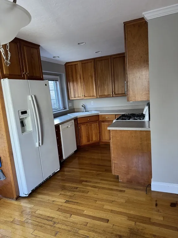 67 N Quinsigamond Ave, Shrewsbury